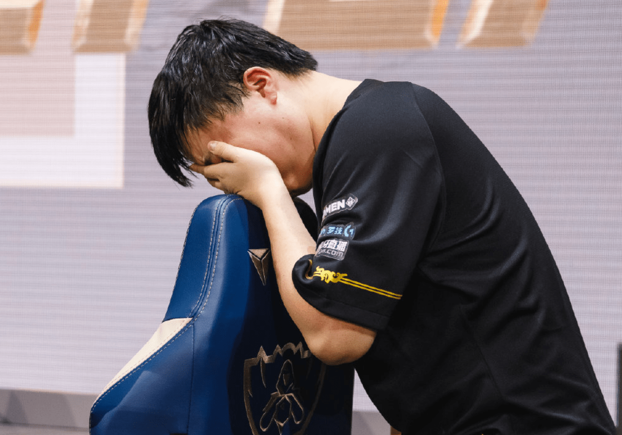 关于Uzi在利物浦比赛中赛况扑朔迷离，逆转引发热议！的信息